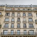 Appartement De Charme De 60 M2 Entre Montmartre Et Batignolles