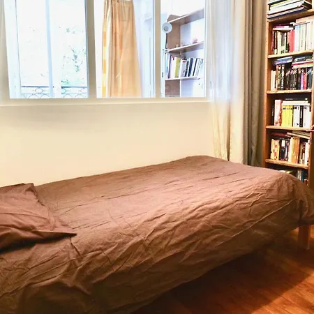 Appartamento De Charme De 60 M2 Entre Montmartre Et Batignolles Parigi