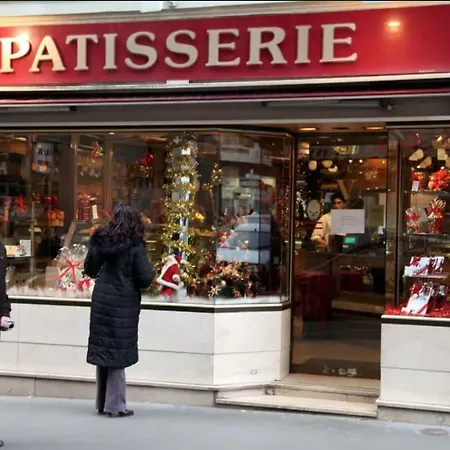 De Charme De 60 M2 Entre Montmartre Et Batignolles Parigi